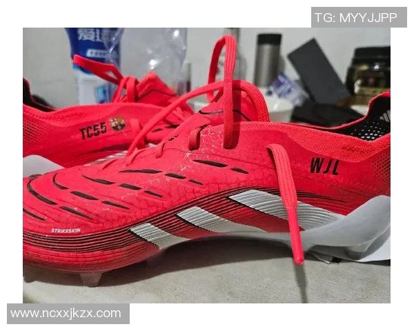 猎鹰足球鞋的魅力与性能解析让你在球场上尽显风采