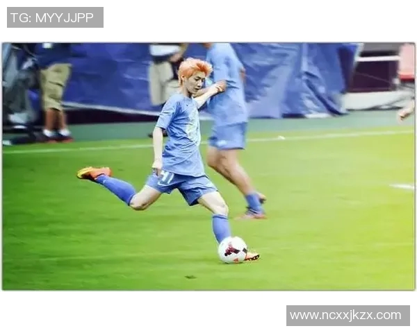 鹿晗足球水平如何他在球场上的表现与职业球员相比有何差距